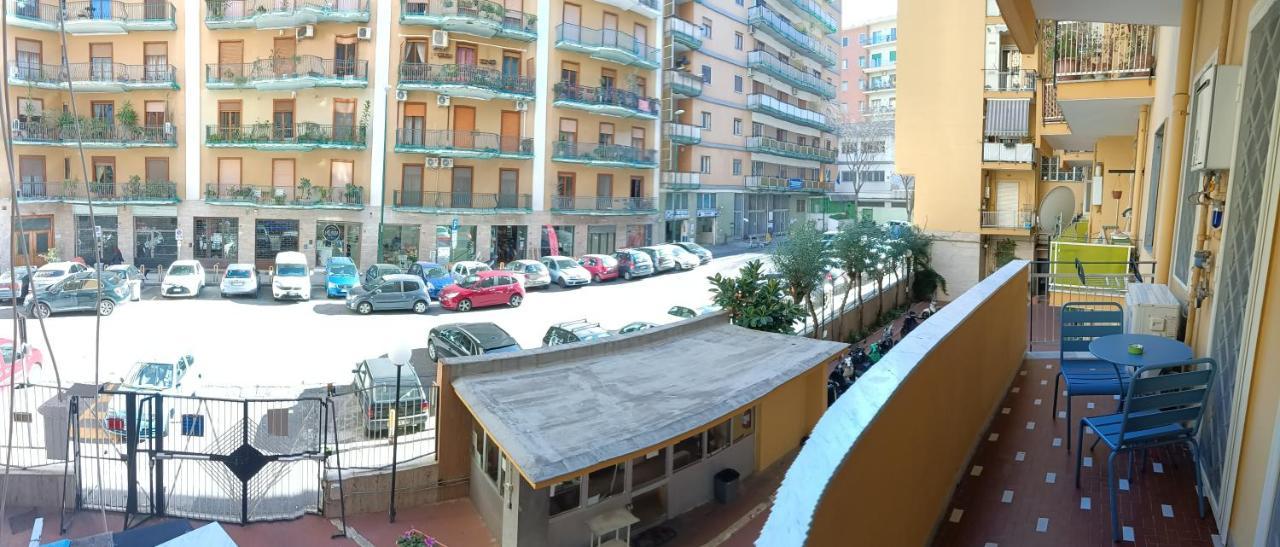 Vomerooms Napoli Bagian luar foto