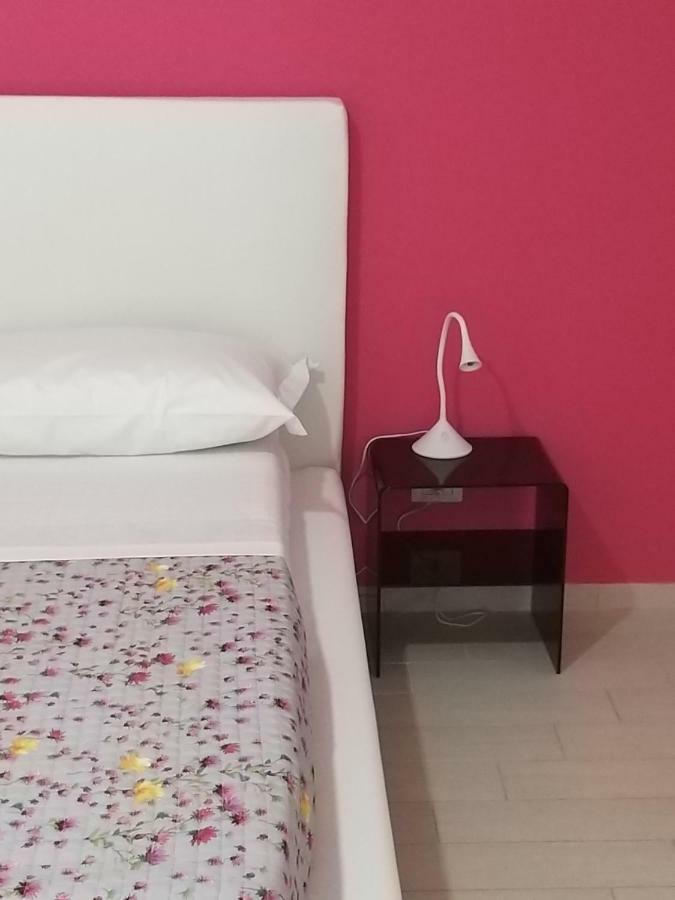 Vomerooms Napoli Bagian luar foto